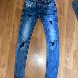 Distressed Yui Skinny 🖤